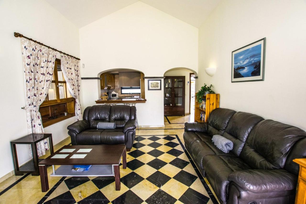 פלאיה בלנקה 216 - Villa Helena By Villas Now Ltd מראה חיצוני תמונה